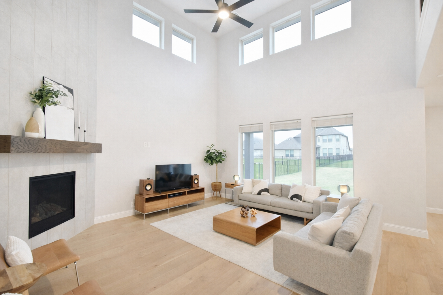 Photo 4 at 386 Paddle Boat Drive